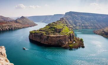 Muğla Çıkışlı Uçaklı Gaziantep Urfa Mardin Diyarbakır Turu 3 Gece